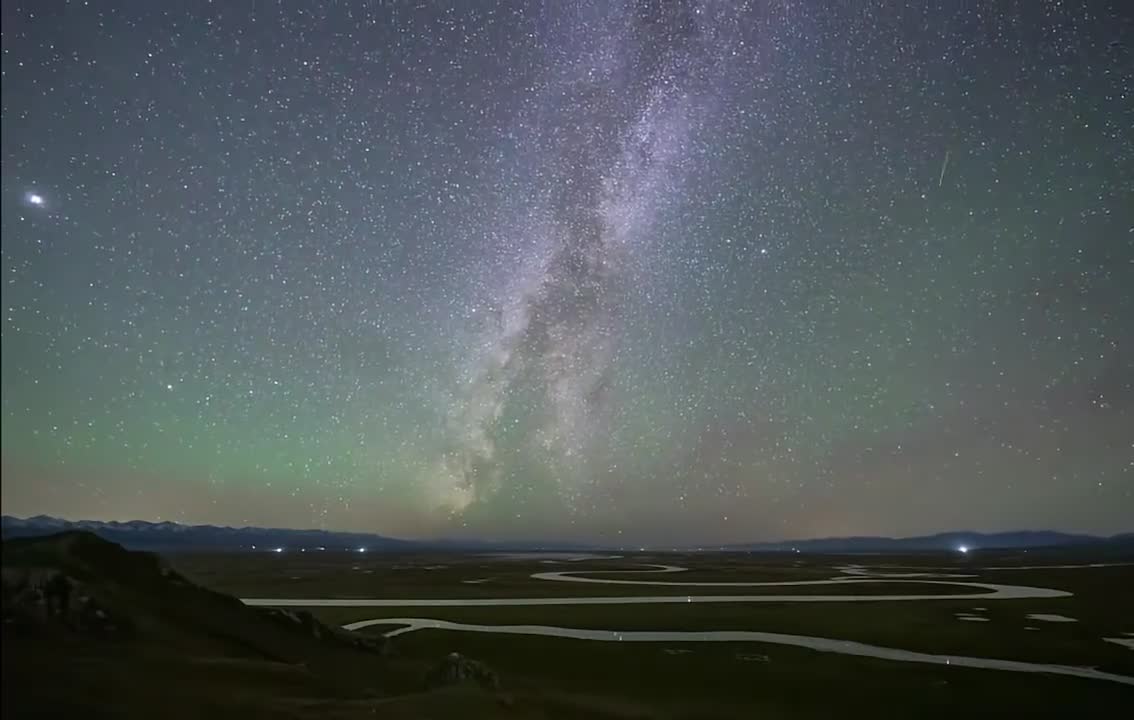 It's amazing to feel the starry sky from sunset to night