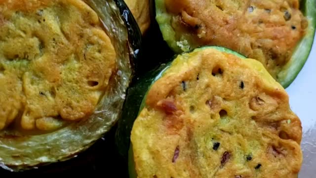 Preparing crispy zucchini ring pumpkin flowers fry 😋