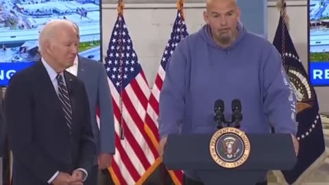 John Fetterman Speaks Absolute Gibberish on Stage With Hoodie