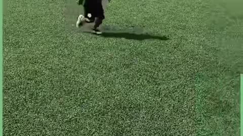 This four-year old football has skills way beyond his years! ⚽️