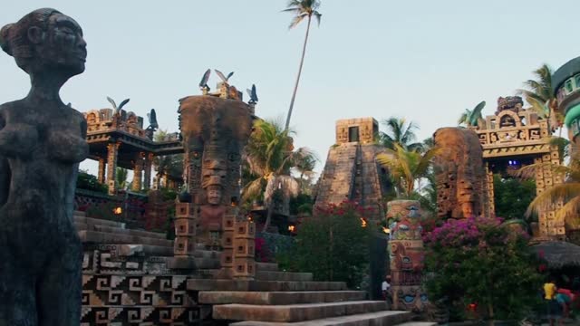 Mayan Architecture and Nygard