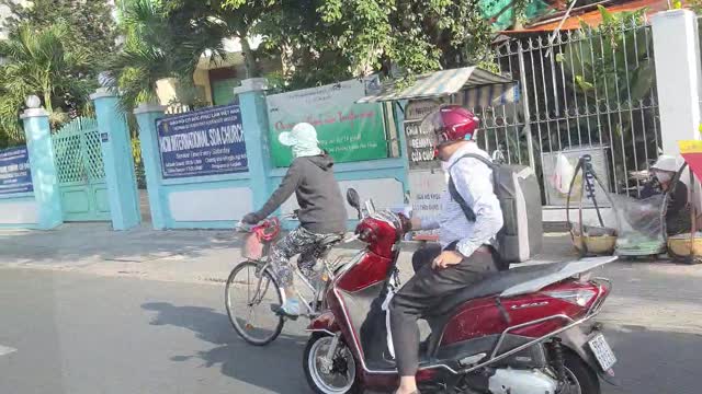 Way to work in vietnam on 3/10