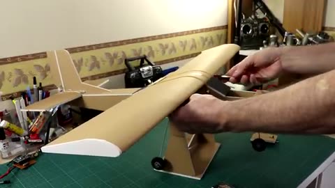 How to make a little airplane