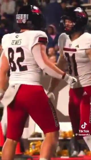 🚨NEW: Football players are now doing the “Trump dance” as their touchdown celebration.