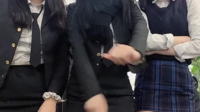셋이 드디어 모였다
