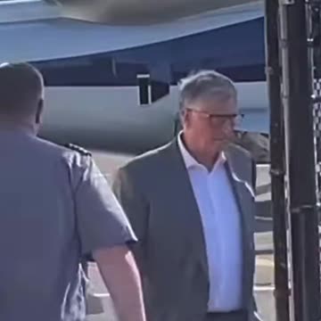 🚨 Rumors are circulating that Bill Gates is one of the “high profile” names that Ghislaine Maxwel