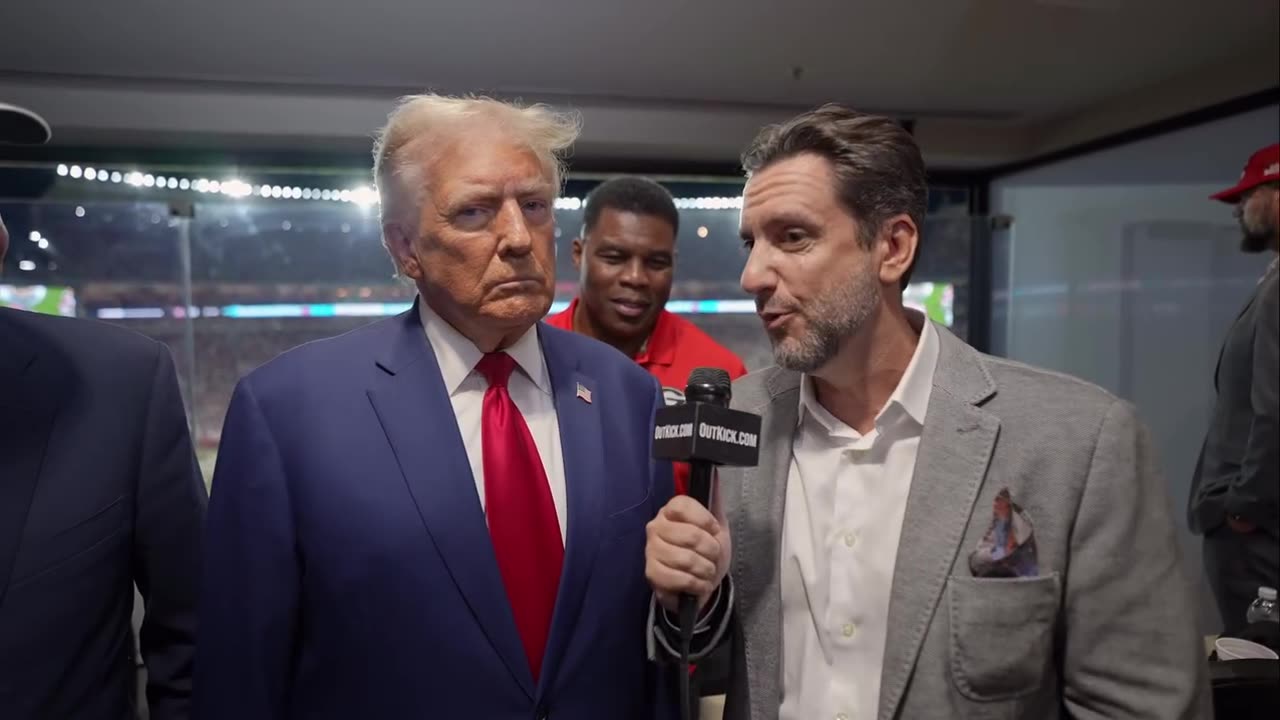 Clay Travis Interviews Donald Trump At Georgia Vs Alabama 🇺🇸