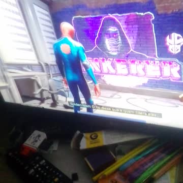 o homem aranha na rua 2