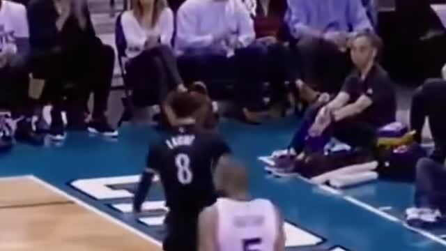 Various 360-degree turnaround dunk series, who can surpass LaVine