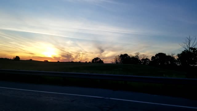 Strange cloud formation and Chemtrail at Caledon Ontario