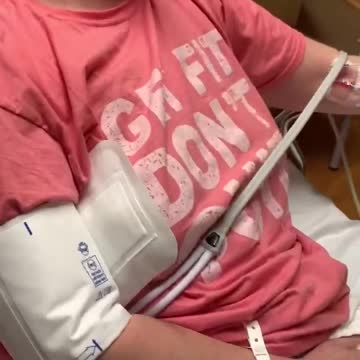 Woman suffers whole body convulsions after taking experimental Moderna COVID-19 vaccine