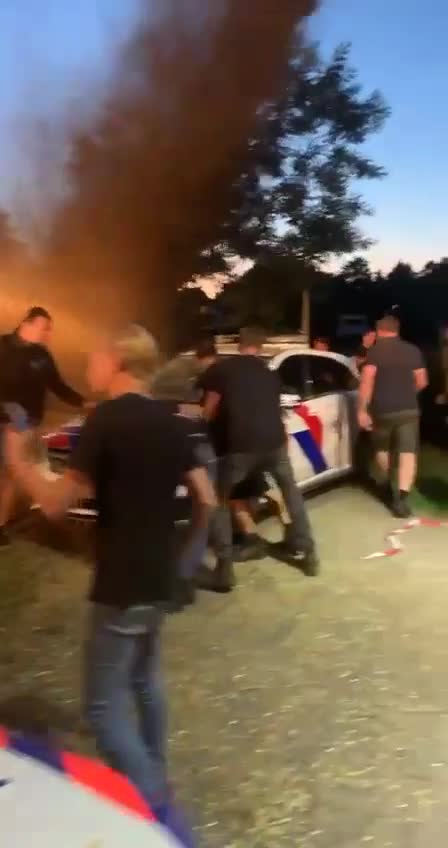 Dutch farmers hit the home of the newly appointed Minister for Nature and Nitrogen