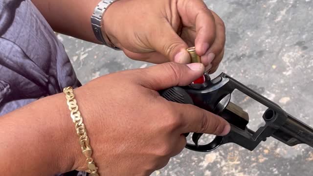 R3VOLV3R RT410 C4LIBR3 36 CHUMBO SG4