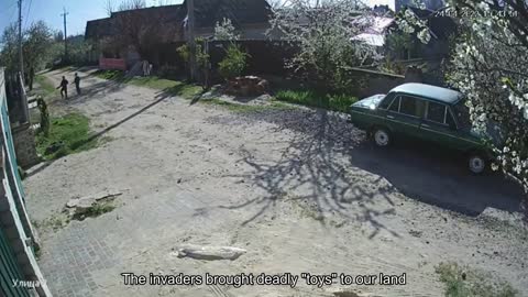 ️In occupied Kherson, local children found an RPG. The invaders brought such deadly "toys" to our