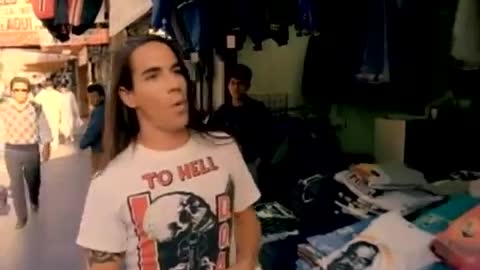 Red Hot Chilli Peppers - Under The Bridge