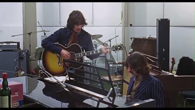 THE BEATLES - Octopus Garden - George HELPING RINGO TO CREAT