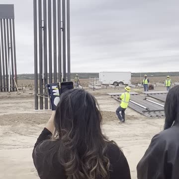 EXCLUSIVE: Texas Land Commissioner Installs Border Wall Panel For Jocelyn Nungaray