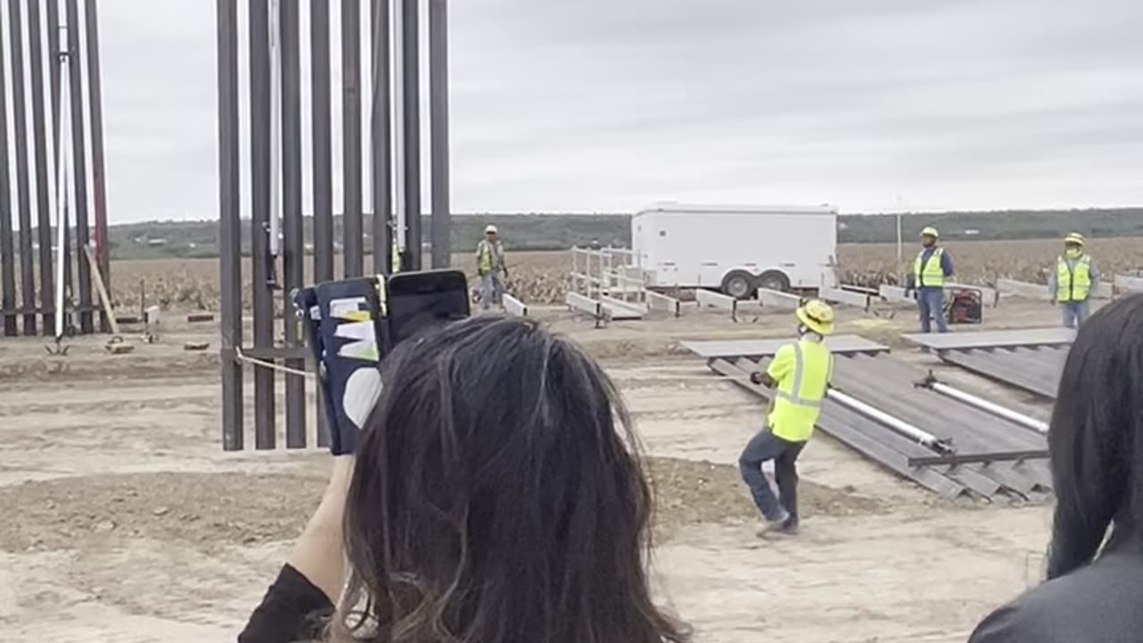 EXCLUSIVE: Texas Land Commissioner Installs Border Wall Panel For Jocelyn Nungaray