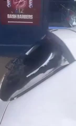 Things are starting to kick off in Belfast. Arab cafe caught fire.