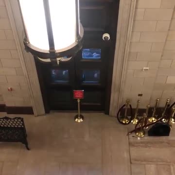 INSANE VIDEO: Trump Supporters Break Doors Into Capitol