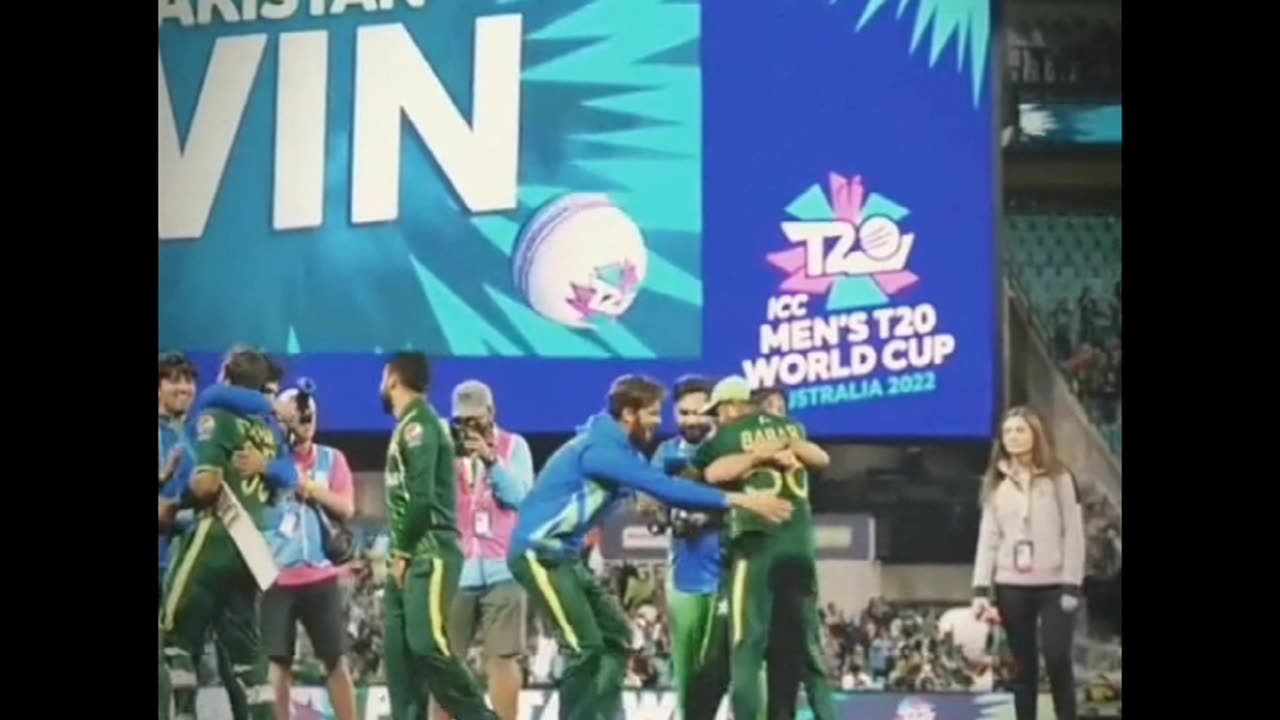 Pakistan winning semi final celebration