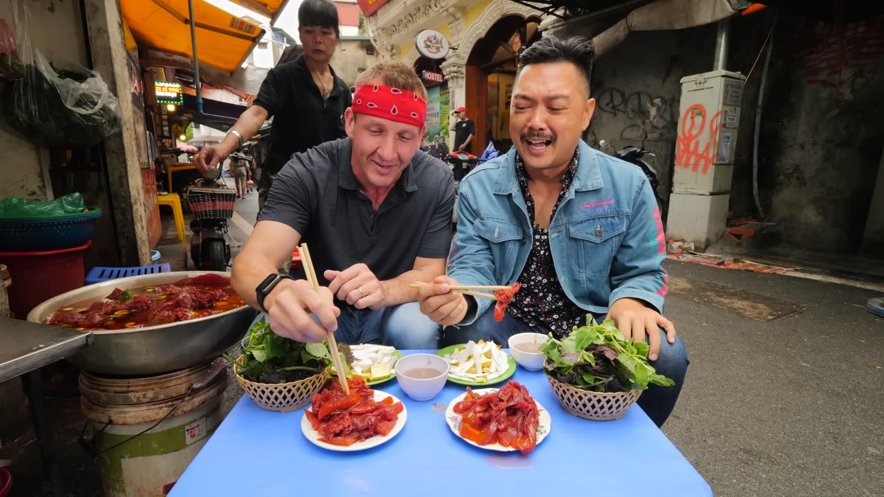 Blood Red Jellyfish!! EXTREME Vietnam Street Food!!