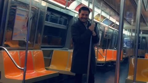 Guy screaming shrieking on subway im blessed