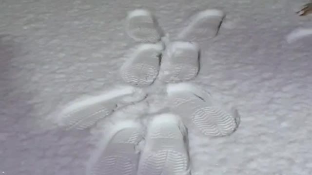 Making snow rabbits^.^