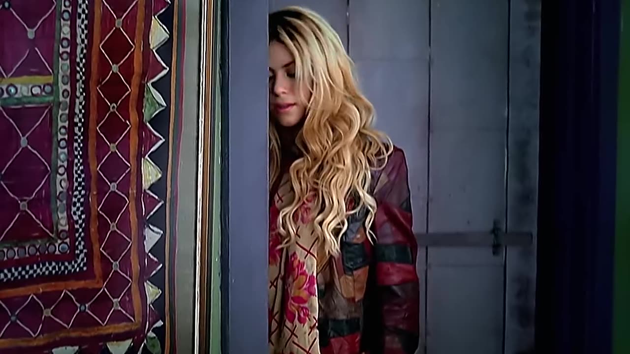 Shakira - Underneath Your Clothes