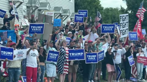 TRUMP SUPPORTERS LINED STREETS OF MICHIGAN FOR TRUMP'S MOTORCADE!