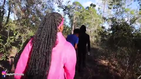 A CREEPY CLOWN KIDNAPPED MIKAYLA IN THE WOODS *SCARY*