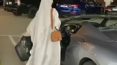 Dubai Girls Attitude Status