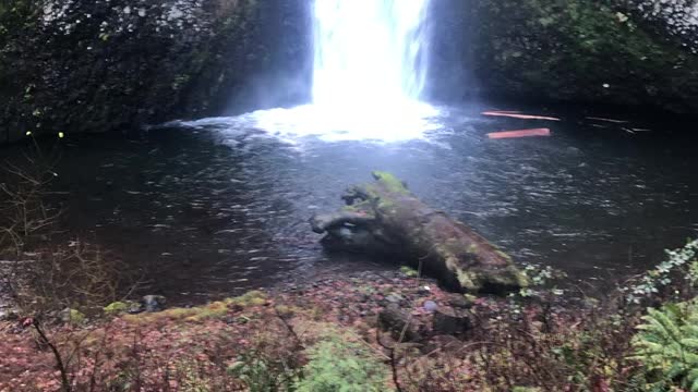 Upper And Lower Multnomah Falls Oregon