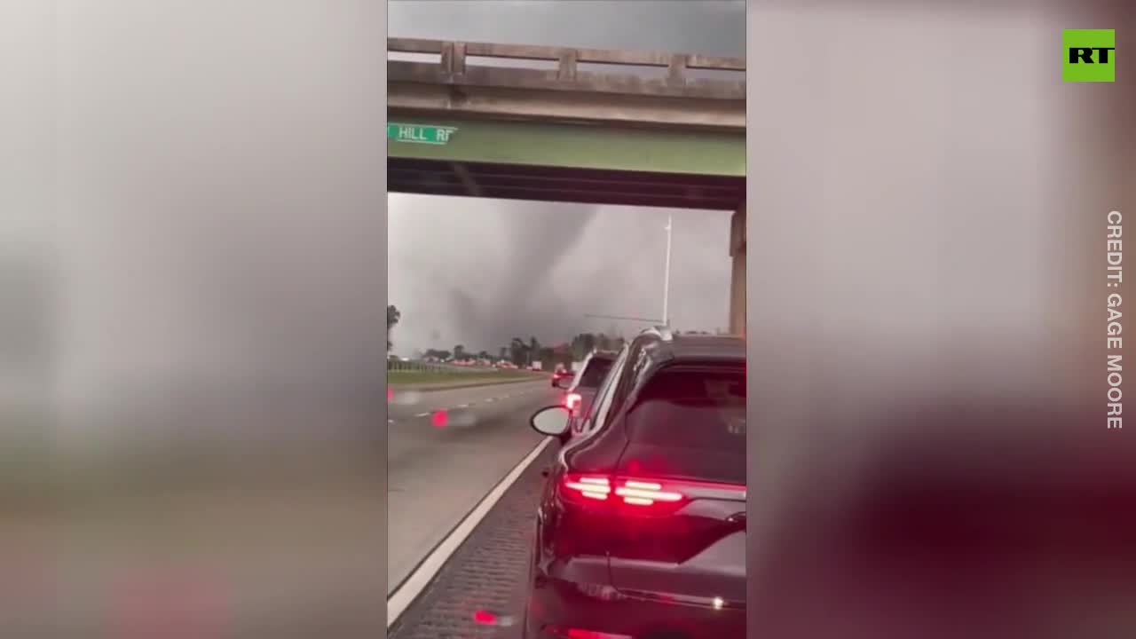 Tornadoes, storms ravage U.S. south, killing 2