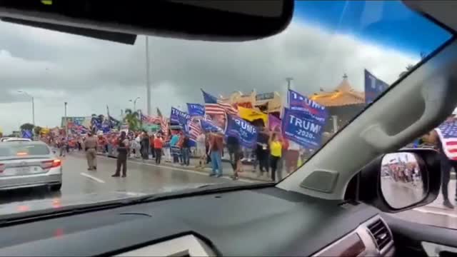 Patriots in Miami weather the storm