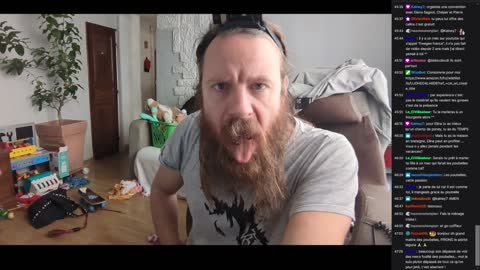2023-01-12 (1bis.1) - Le frère a fait une vidéo sur les avocats - Twitch Triskelina (avec chat)
