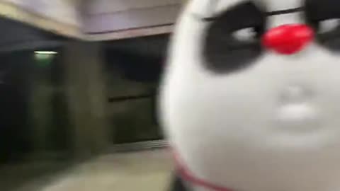 Have you ever seen someone waiting for the subway like this?#panda funny anime