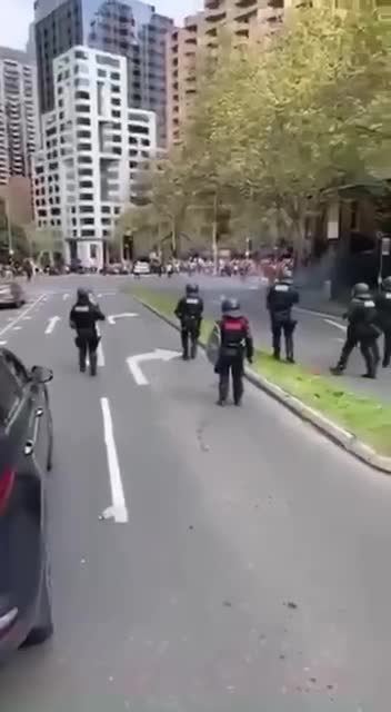 MELBOURNE. EXPLODING.