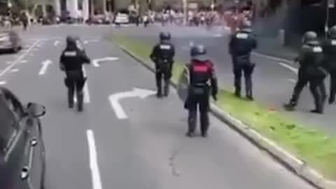 MELBOURNE. EXPLODING.