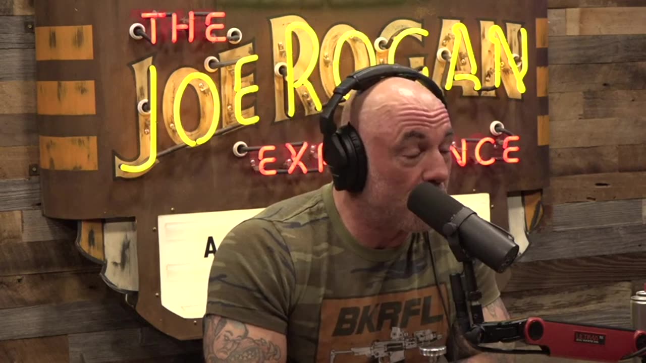 Joe Rogan Experience - #2216 Luke Bryan