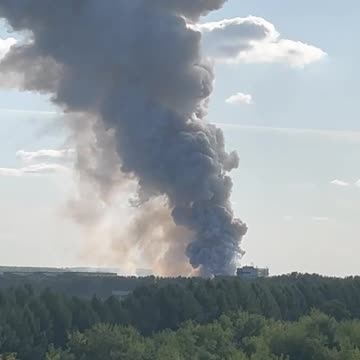Russia: In Kemerovo, near Novosibirsk, a major fire in a warehouse with pyrotechnics.