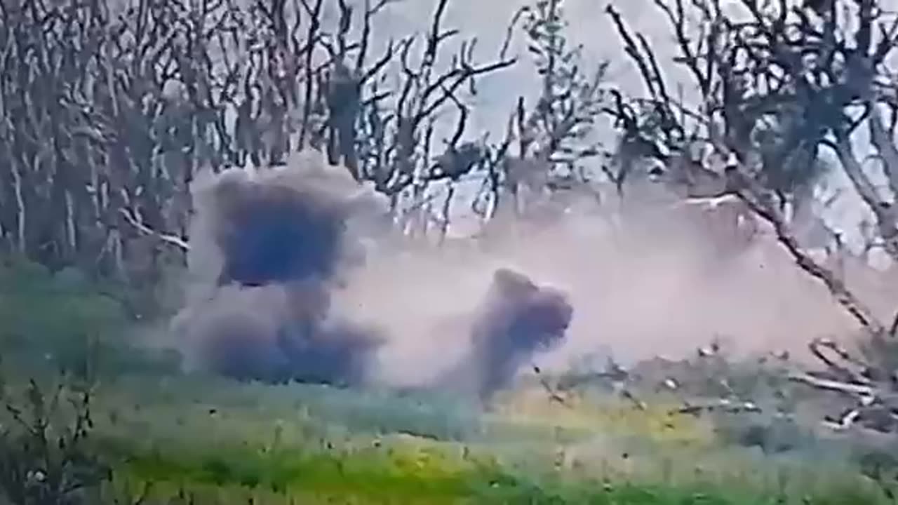 Zničení ukrajinského obrněnce ve směru na Ugledar