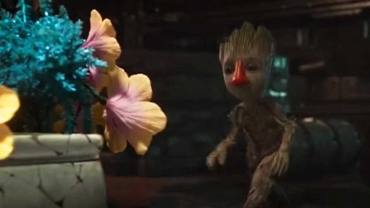 Groot play video game funny 😂🤣