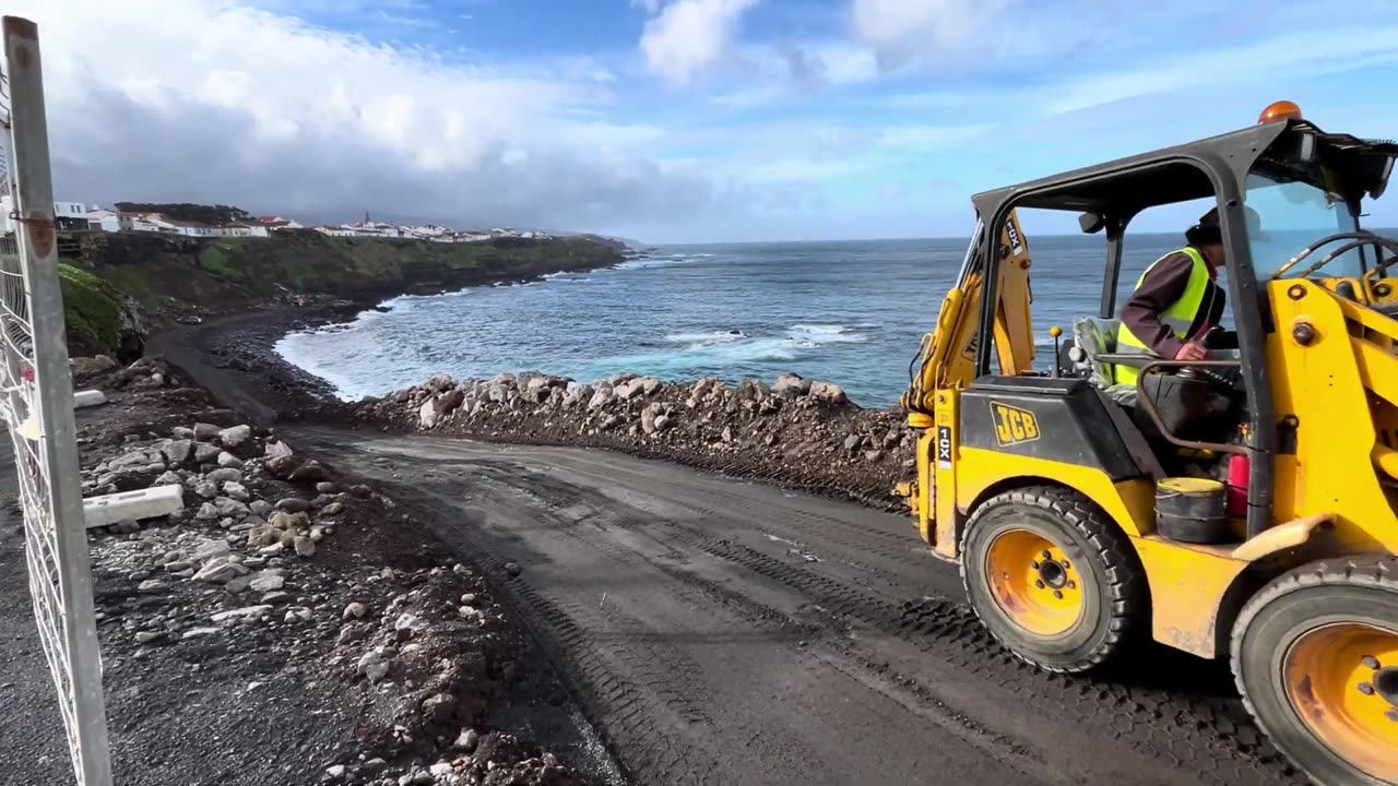 Calhetas (Ribeira Grande) Restauração costeira / Coastal restoration, Sao Miguel Azores - 08.02.2024