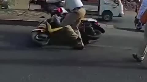 Stopping the moped