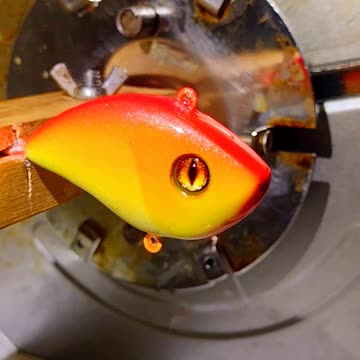 Lipless handmade lure