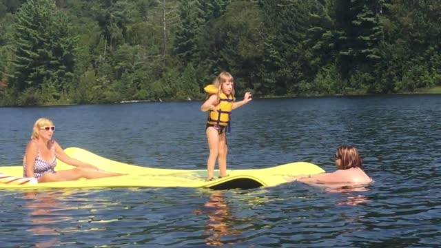 Pearl at the Lake 😁 ( cottage )