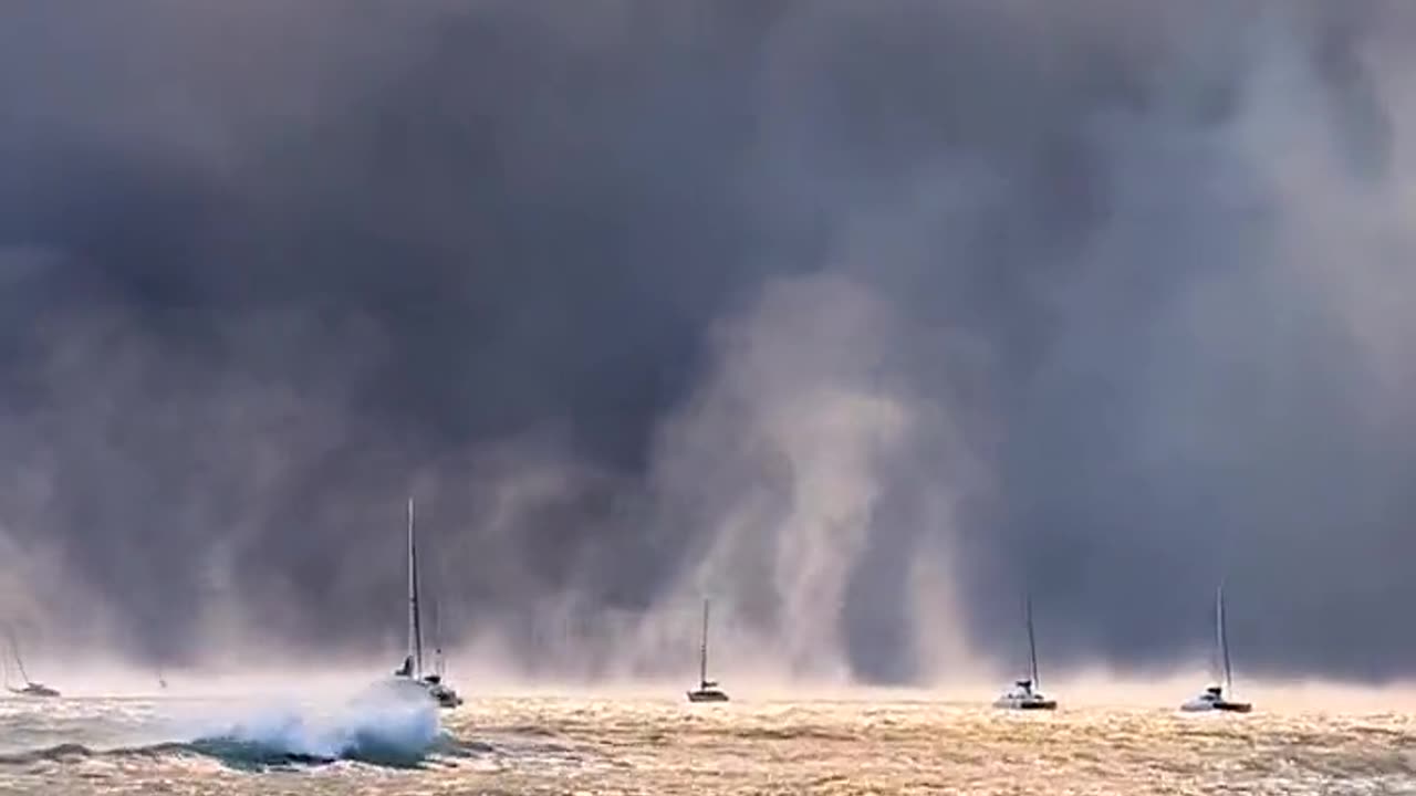Maui Fires - Video From the Harbor