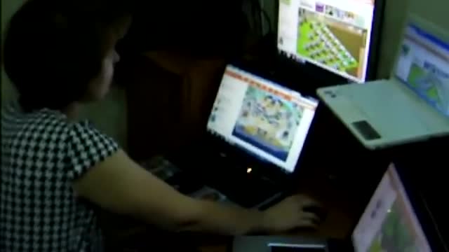 Mom Playing Farm Frenzy