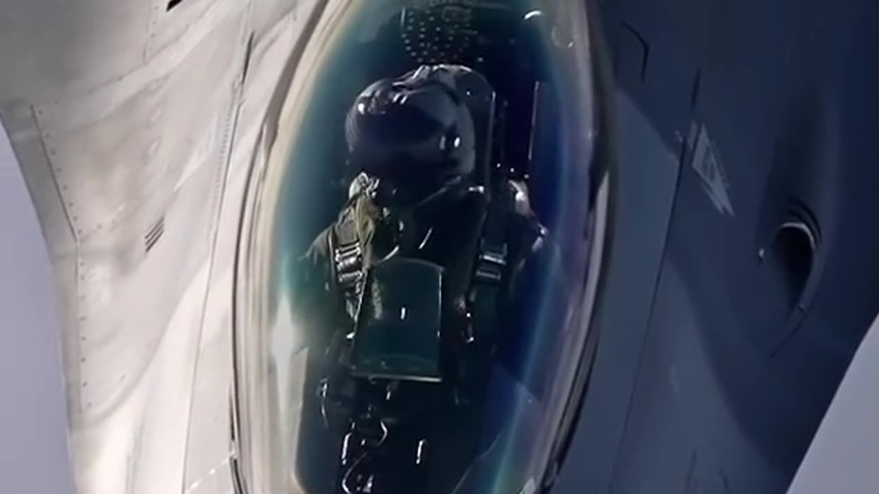 The f16 Thunderbird